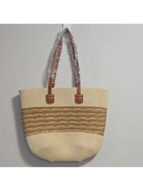 Elegant Tan and Cream Women's Straw Tote Bag